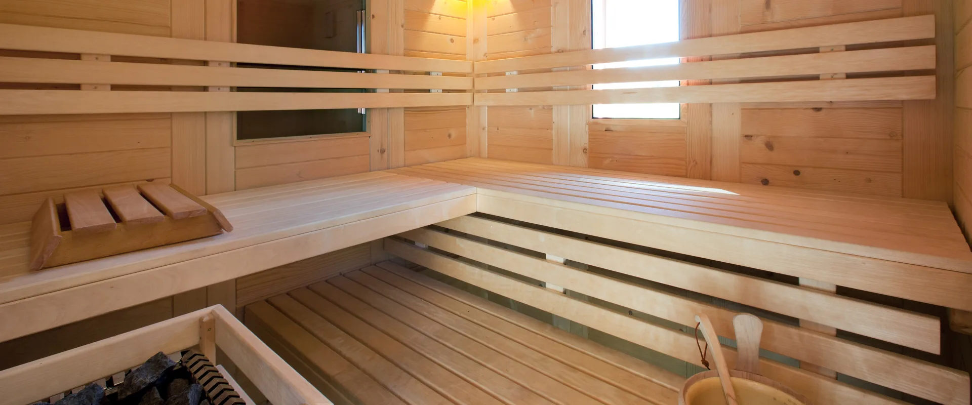 Confiez l&rsquo;agencement de vos saunas et hammams à Hénocque Piscines et Spas