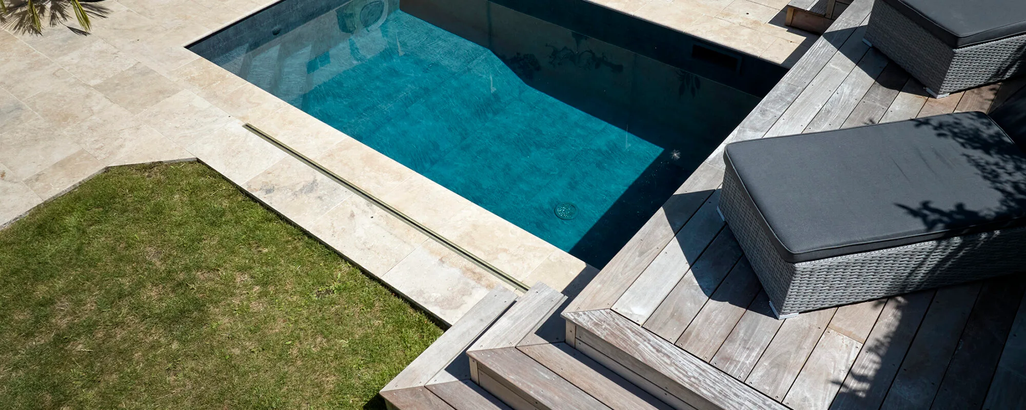 Pourquoi choisir une piscine 10 m² ?