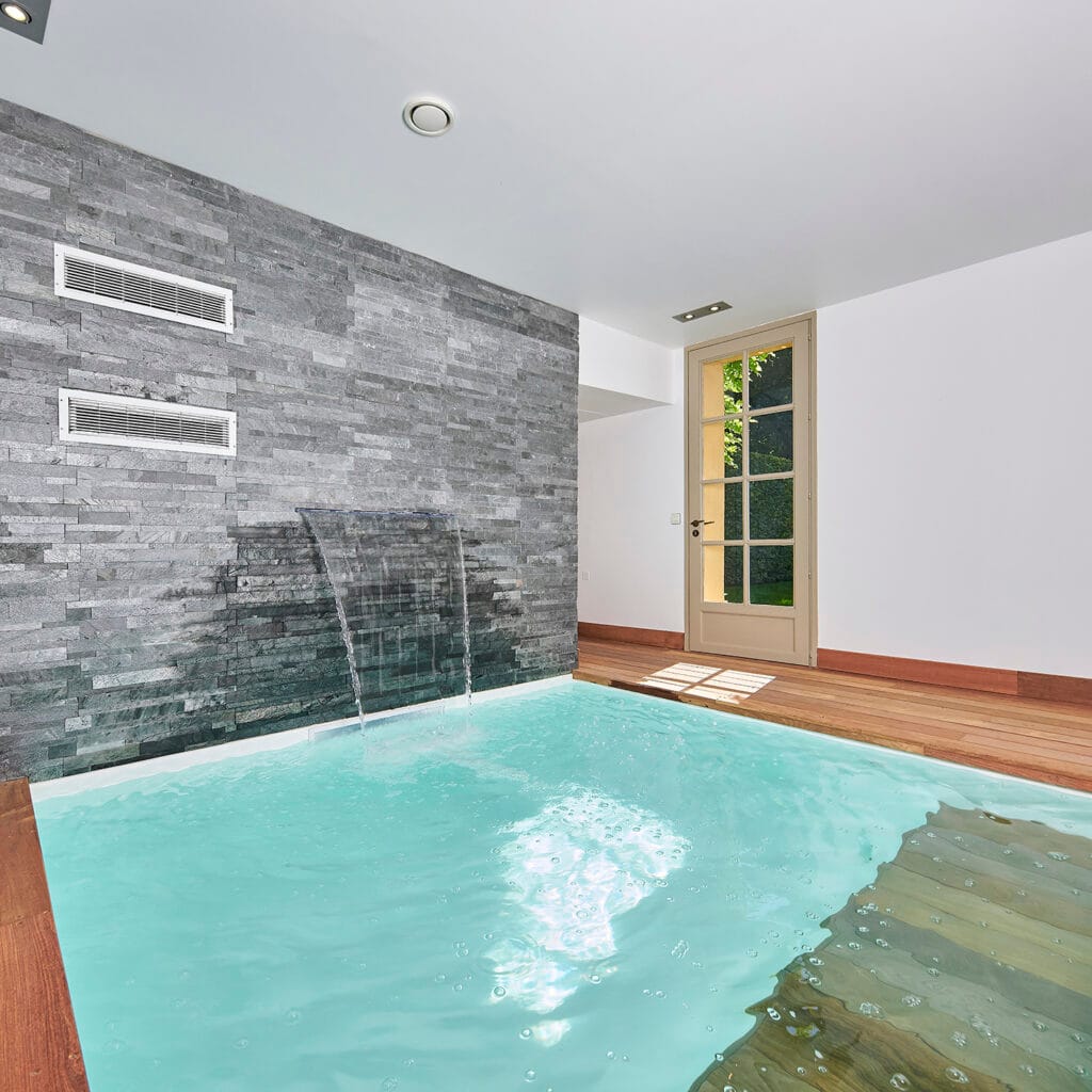 Piscine intérieure : luxe et confort à domicile