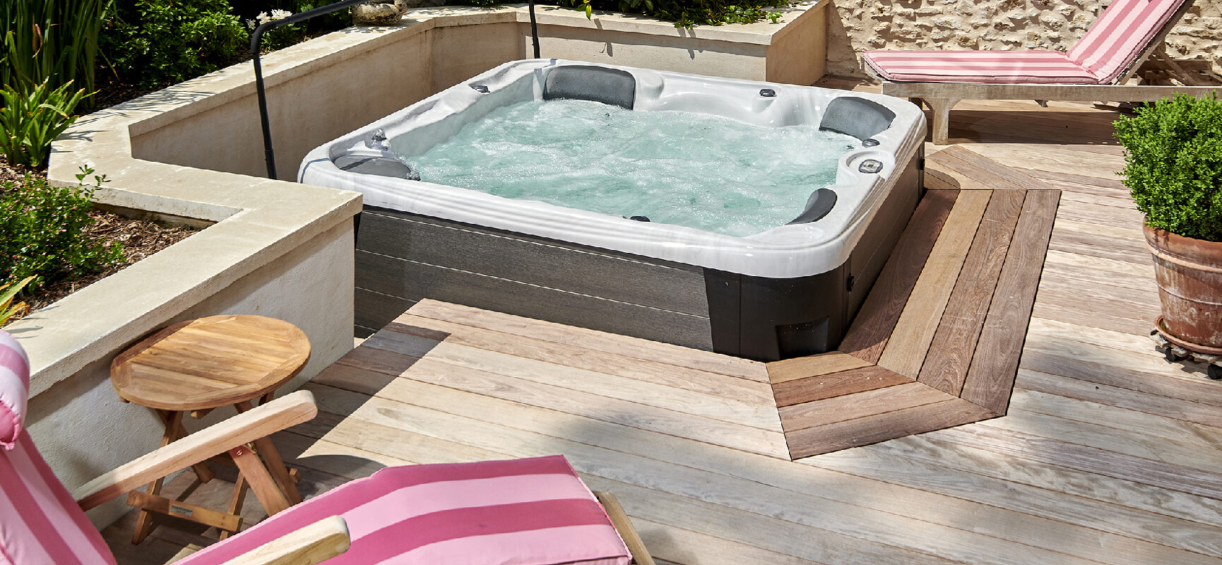 Installer un spa enterré ou semi-enterré