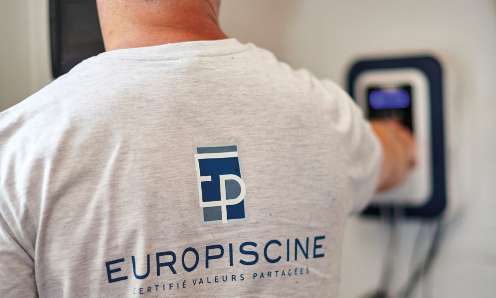 Votre contrat de maintenance et d'entretien de piscines et spas avec Hénocque Piscines et Spas